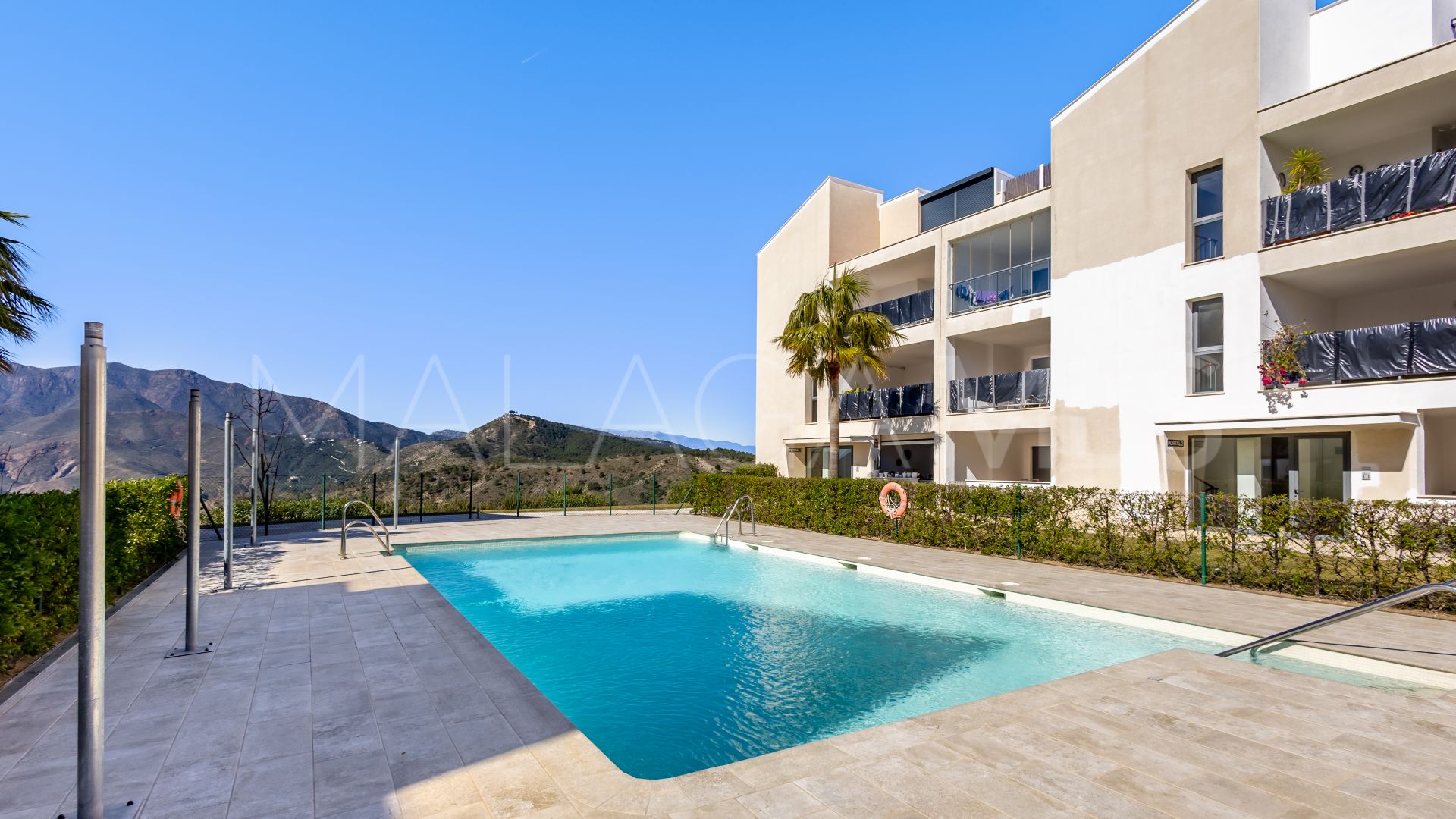 Zweistöckiges penthouse for sale in Alhaurin Golf