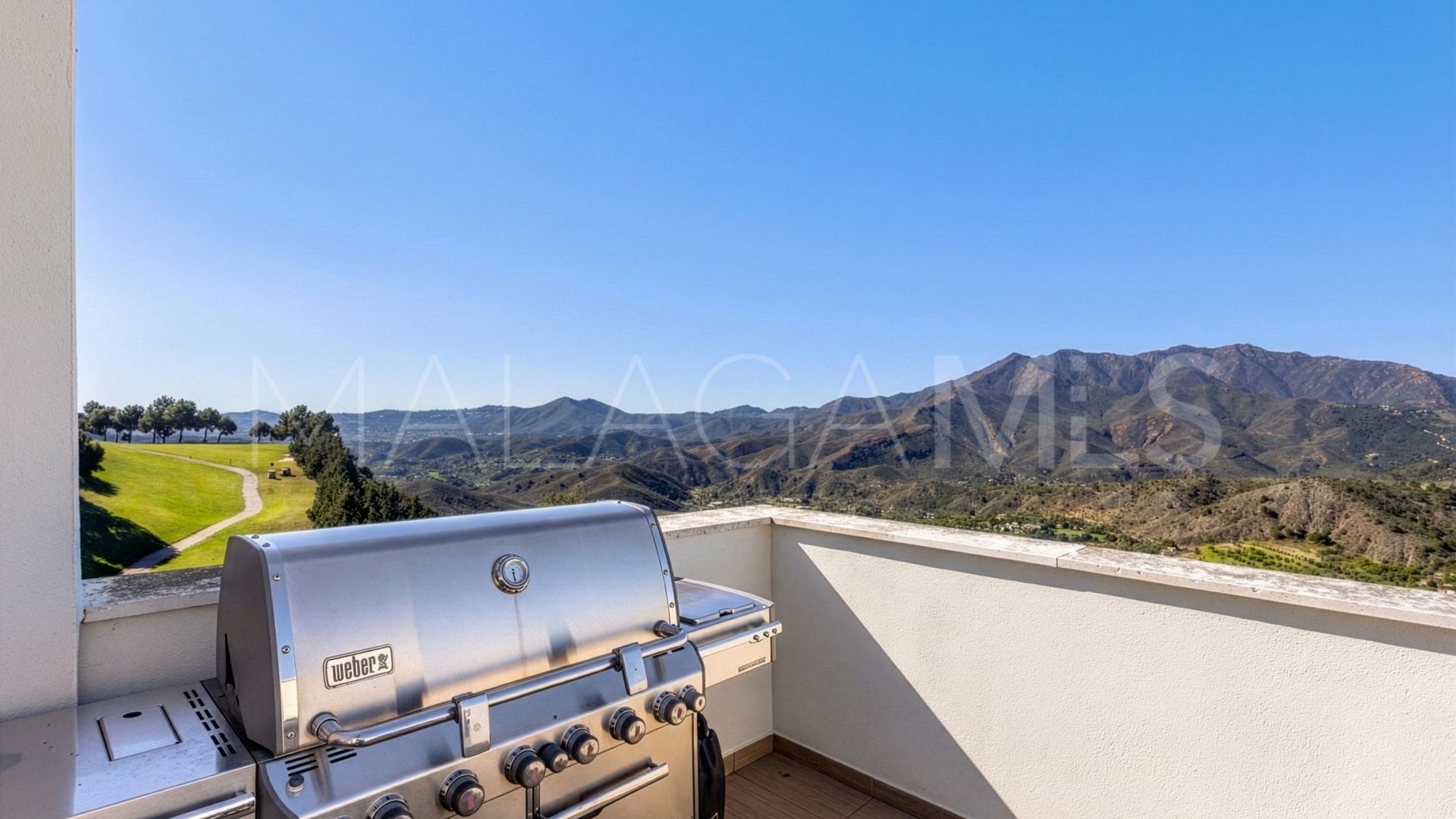 Zweistöckiges penthouse for sale in Alhaurin Golf