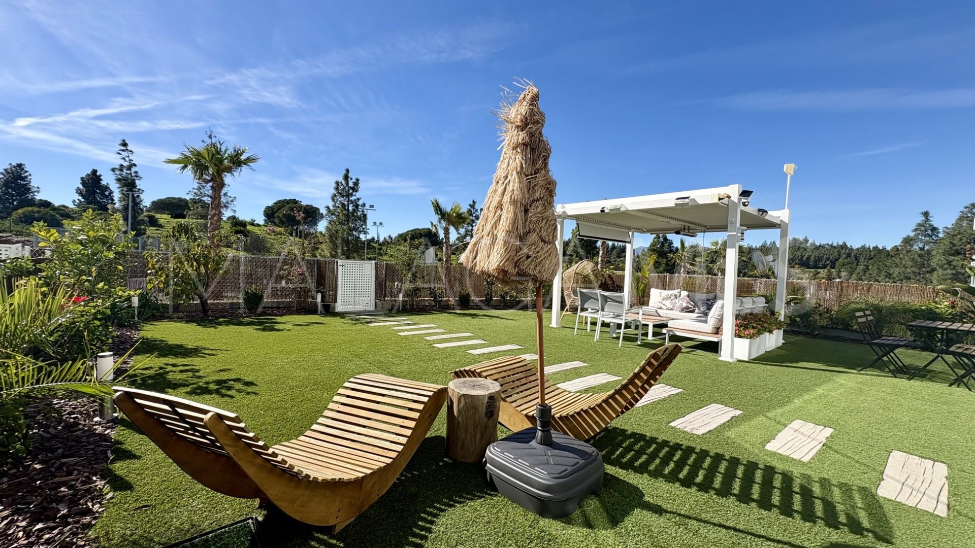 Markplanslägenhet for sale in El Chaparral