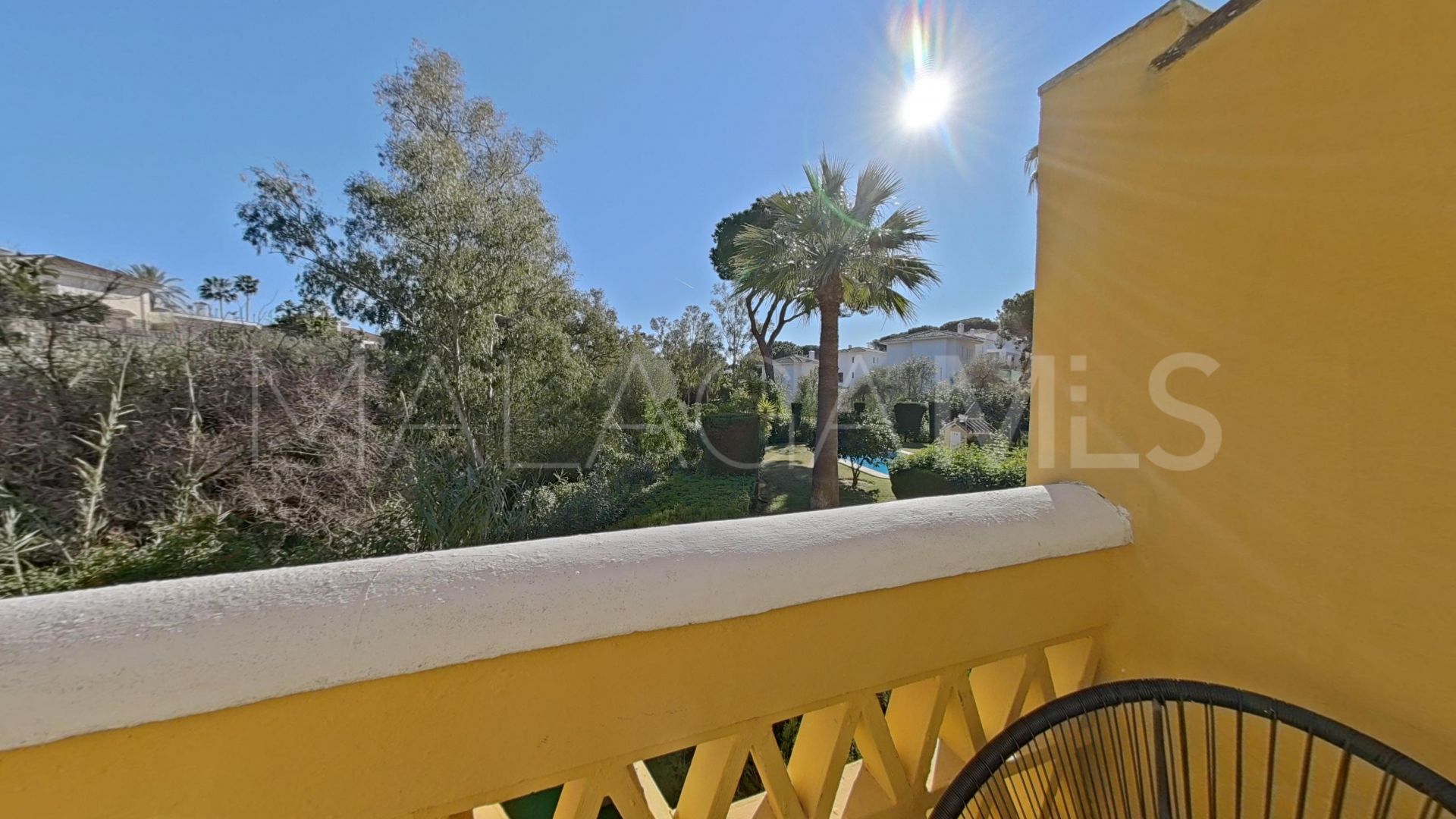 Buy town house in Calahonda with 2 bedrooms