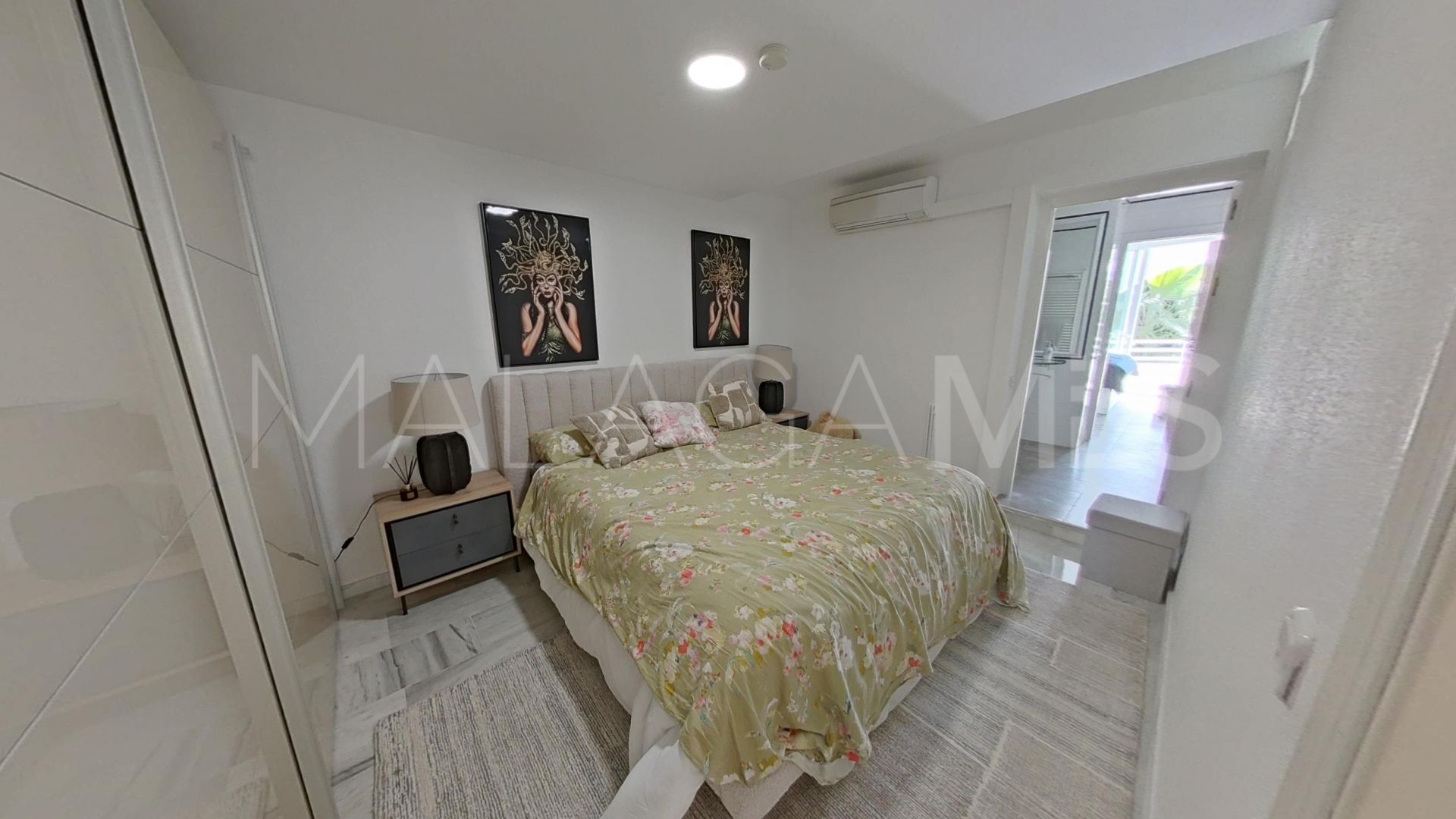 Maison jumelée for sale in Calahonda