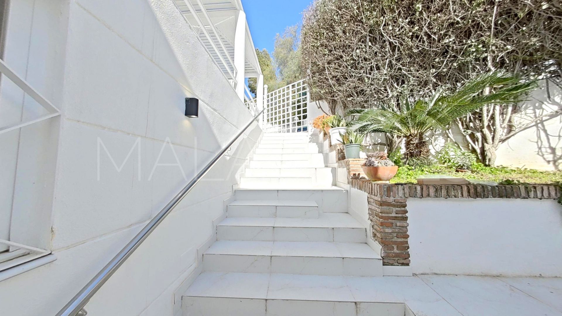 Maison jumelée for sale in Calahonda