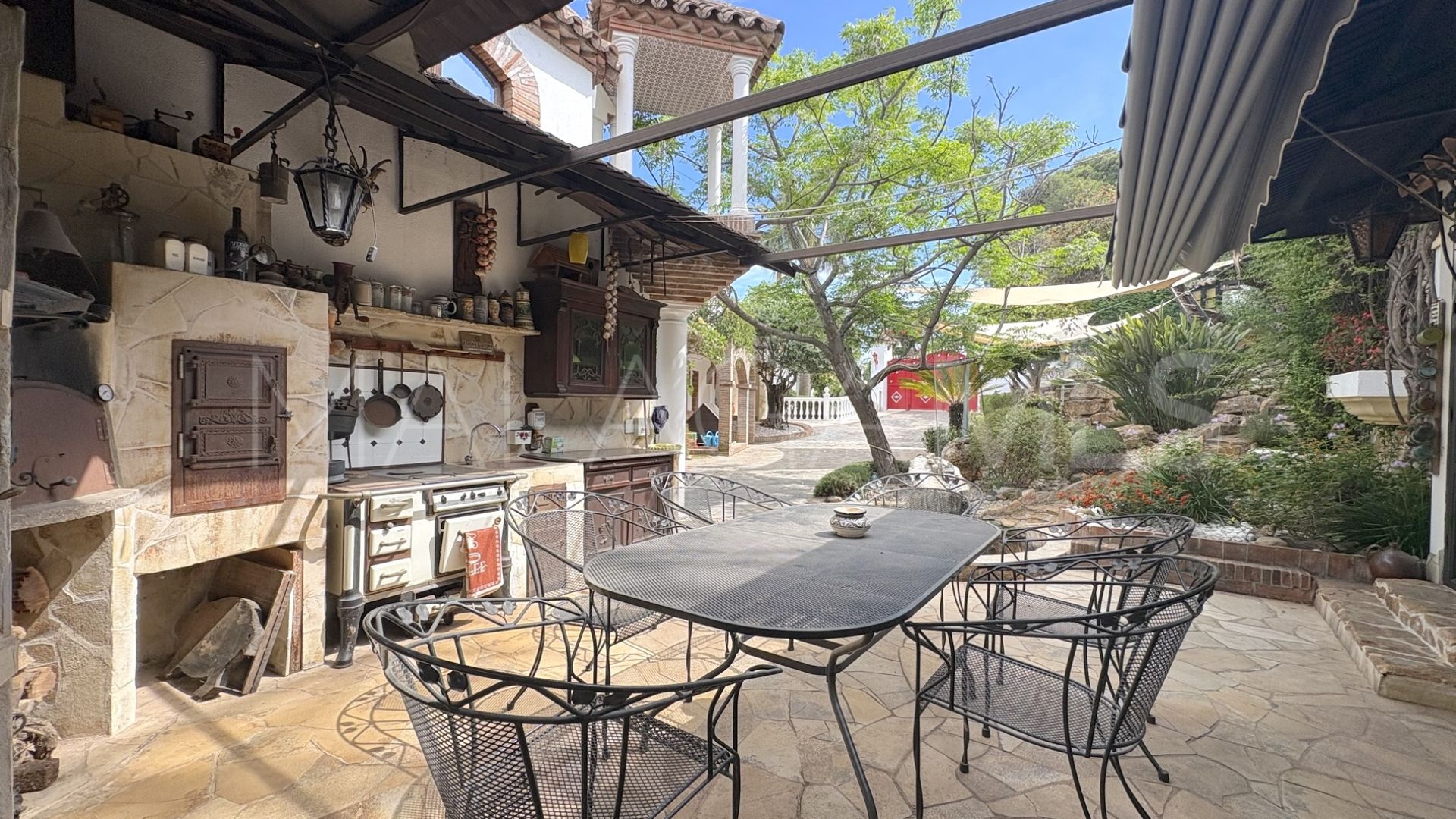 Hus i byn for sale in Hacienda las Chapas