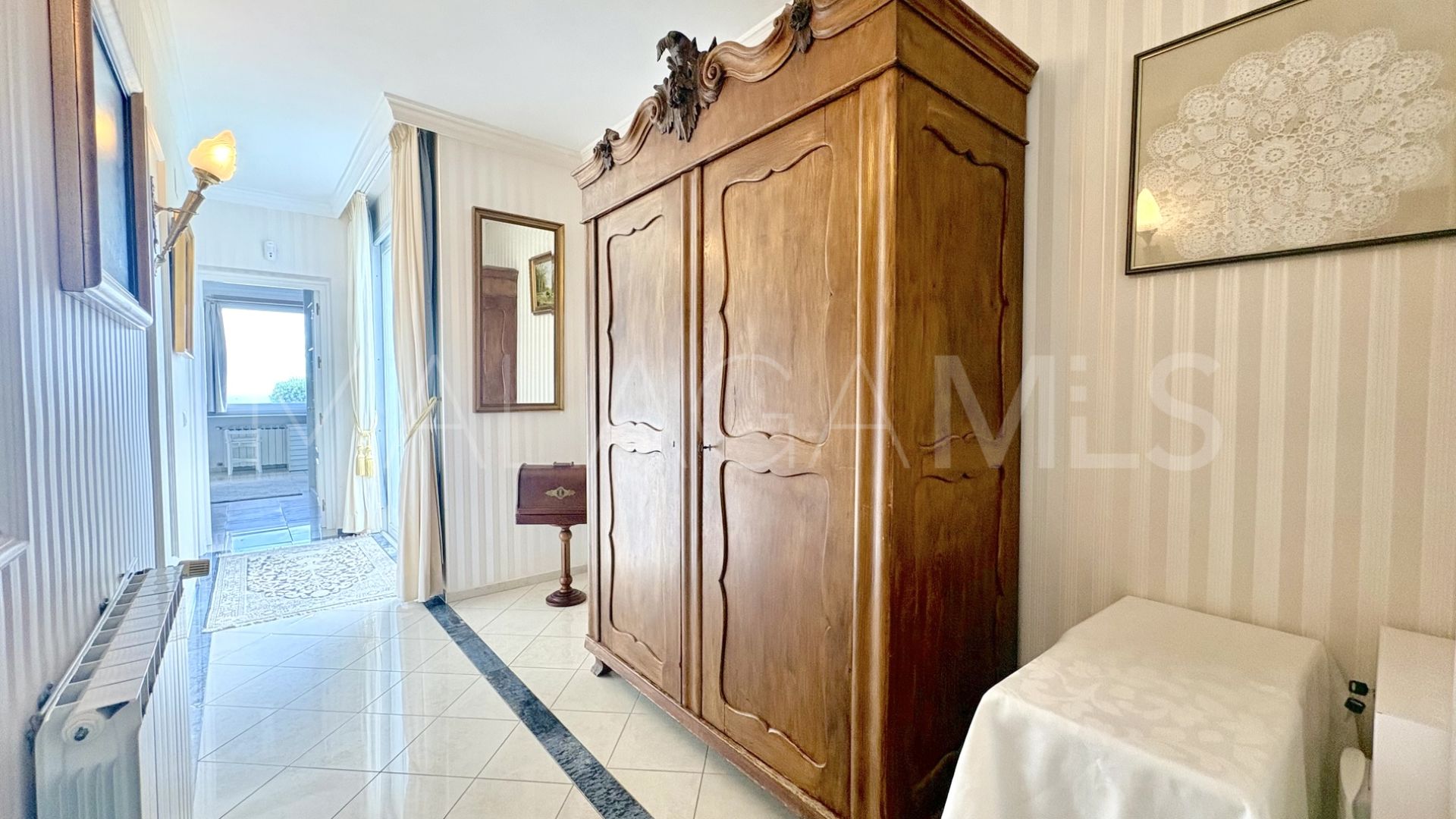 Hus i byn for sale in Hacienda las Chapas
