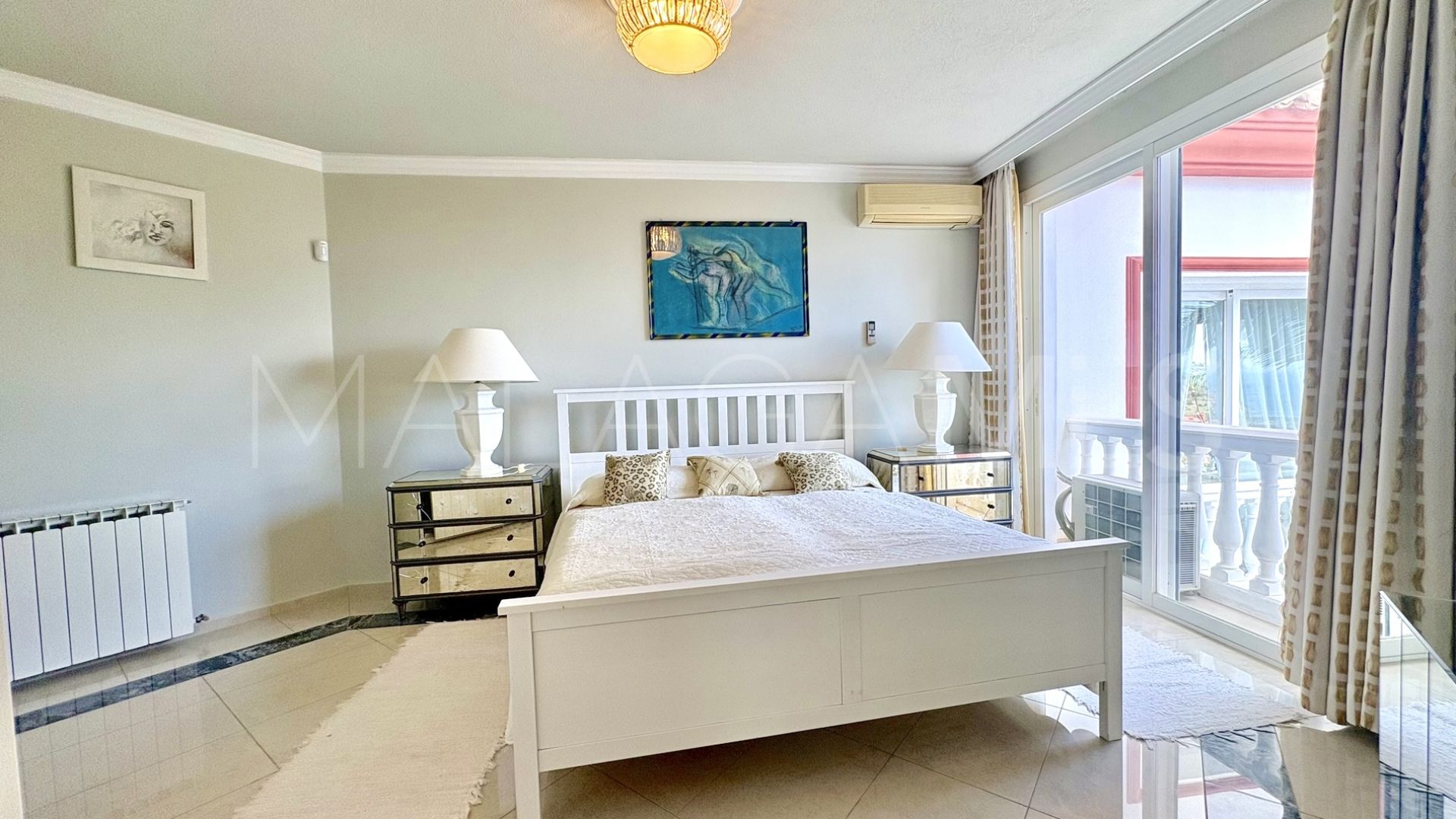 Hus i byn for sale in Hacienda las Chapas
