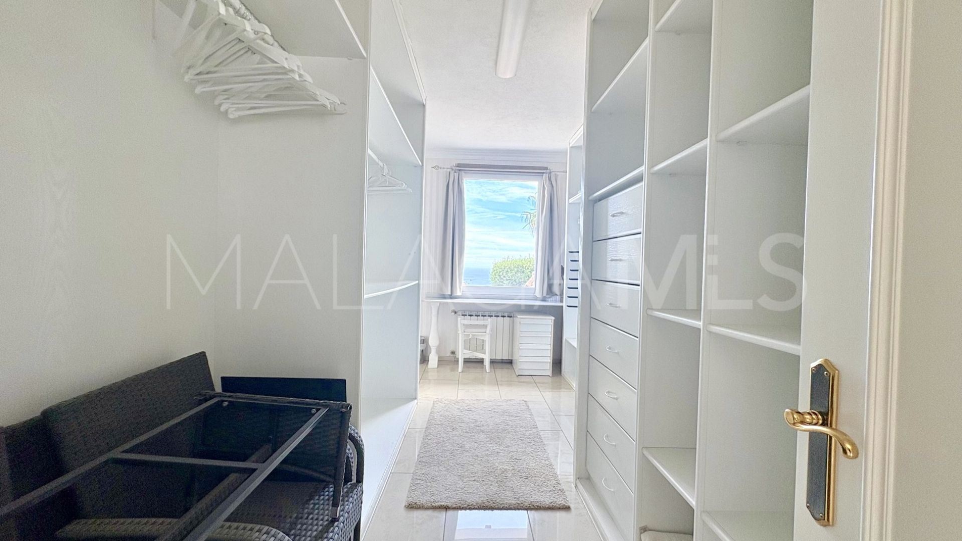 Hus i byn for sale in Hacienda las Chapas