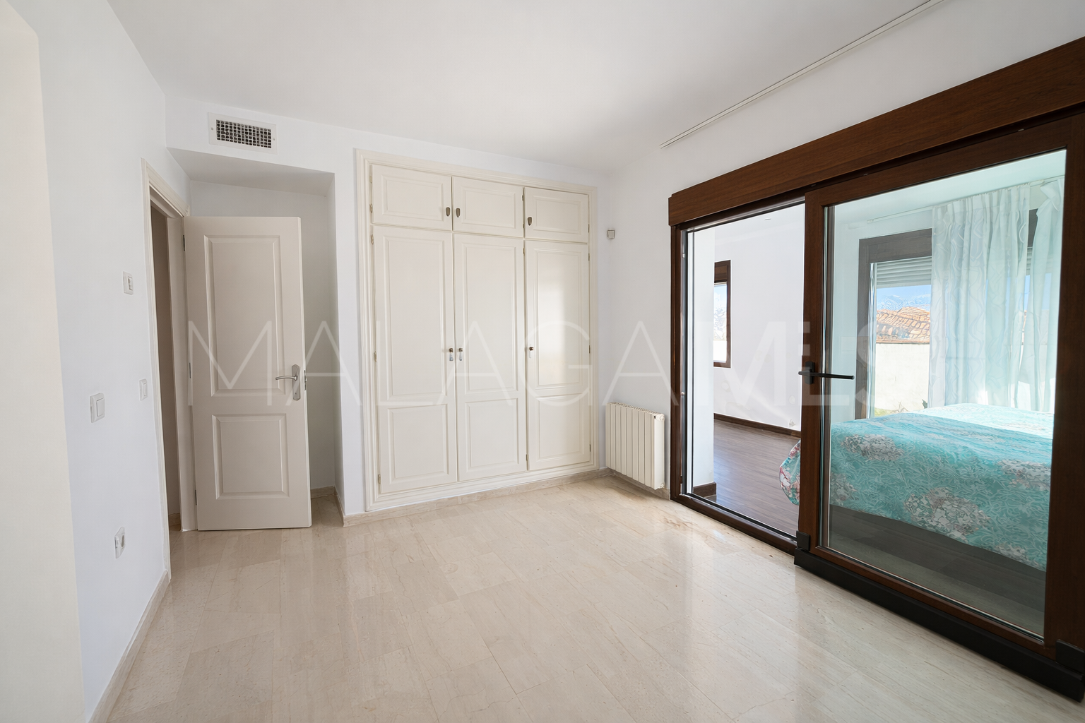 Villa for sale in Cerrado del Aguila