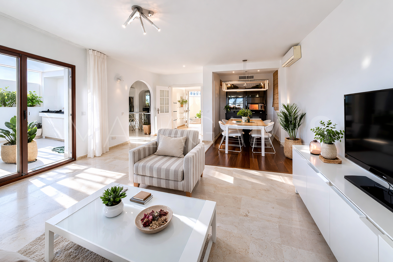 Villa for sale in Cerrado del Aguila