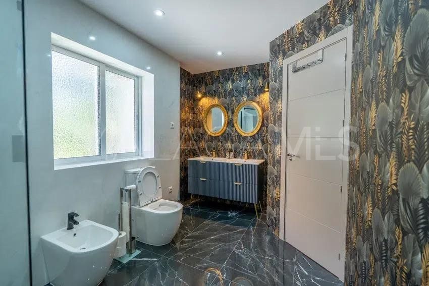 Marbesa 4 bedrooms villa for sale