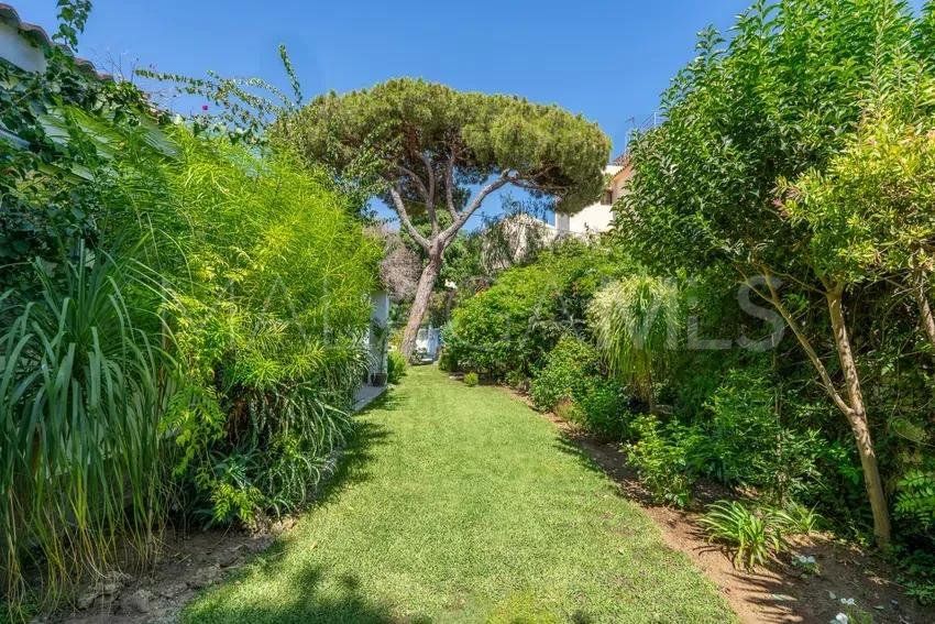 Marbesa 4 bedrooms villa for sale