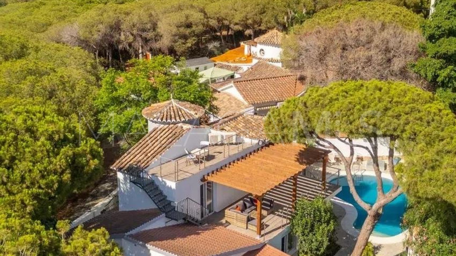 Marbesa 4 bedrooms villa for sale