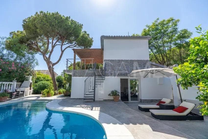 Marbesa 4 bedrooms villa for sale