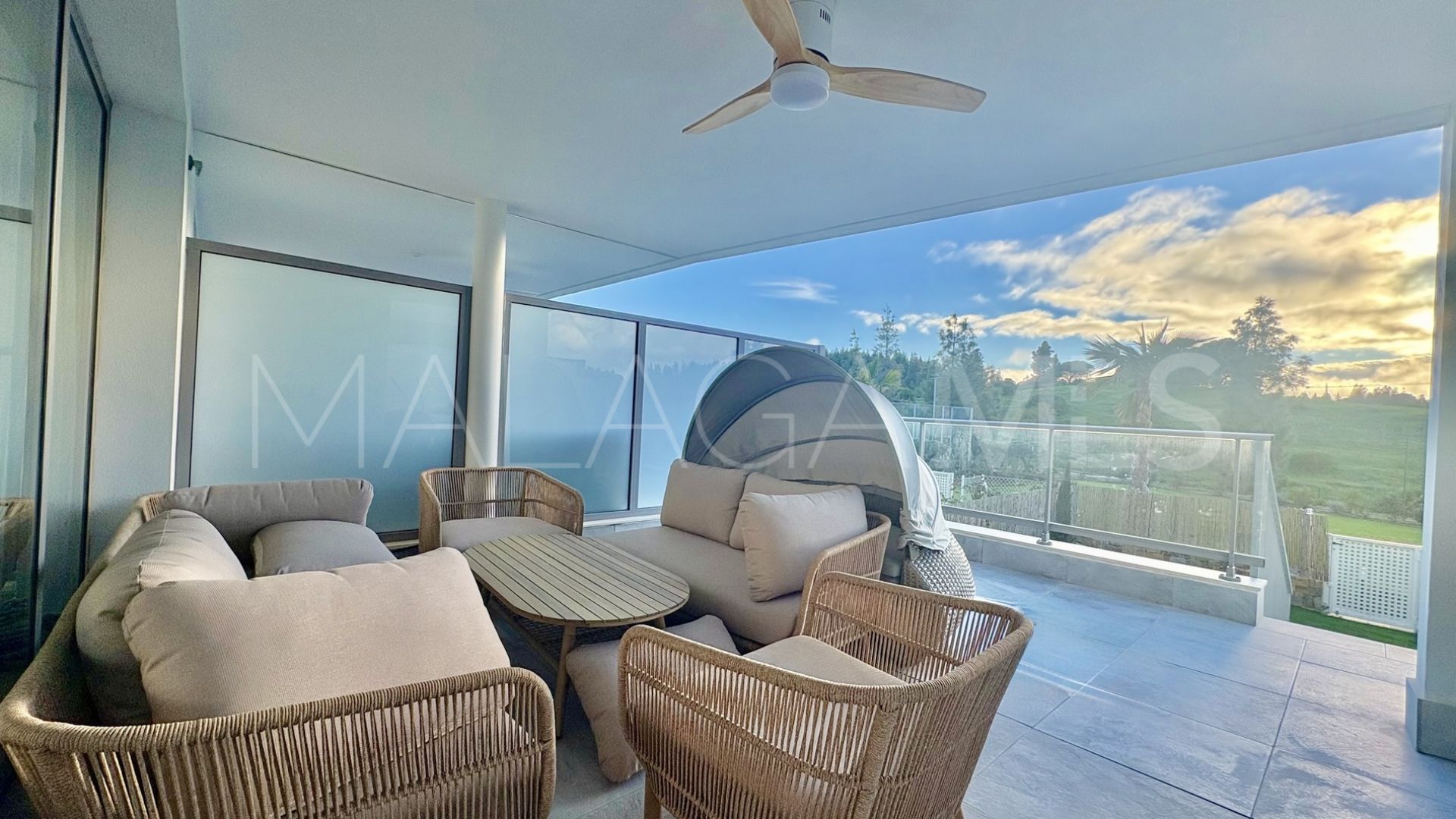 For sale ground floor apartment in El Chaparral