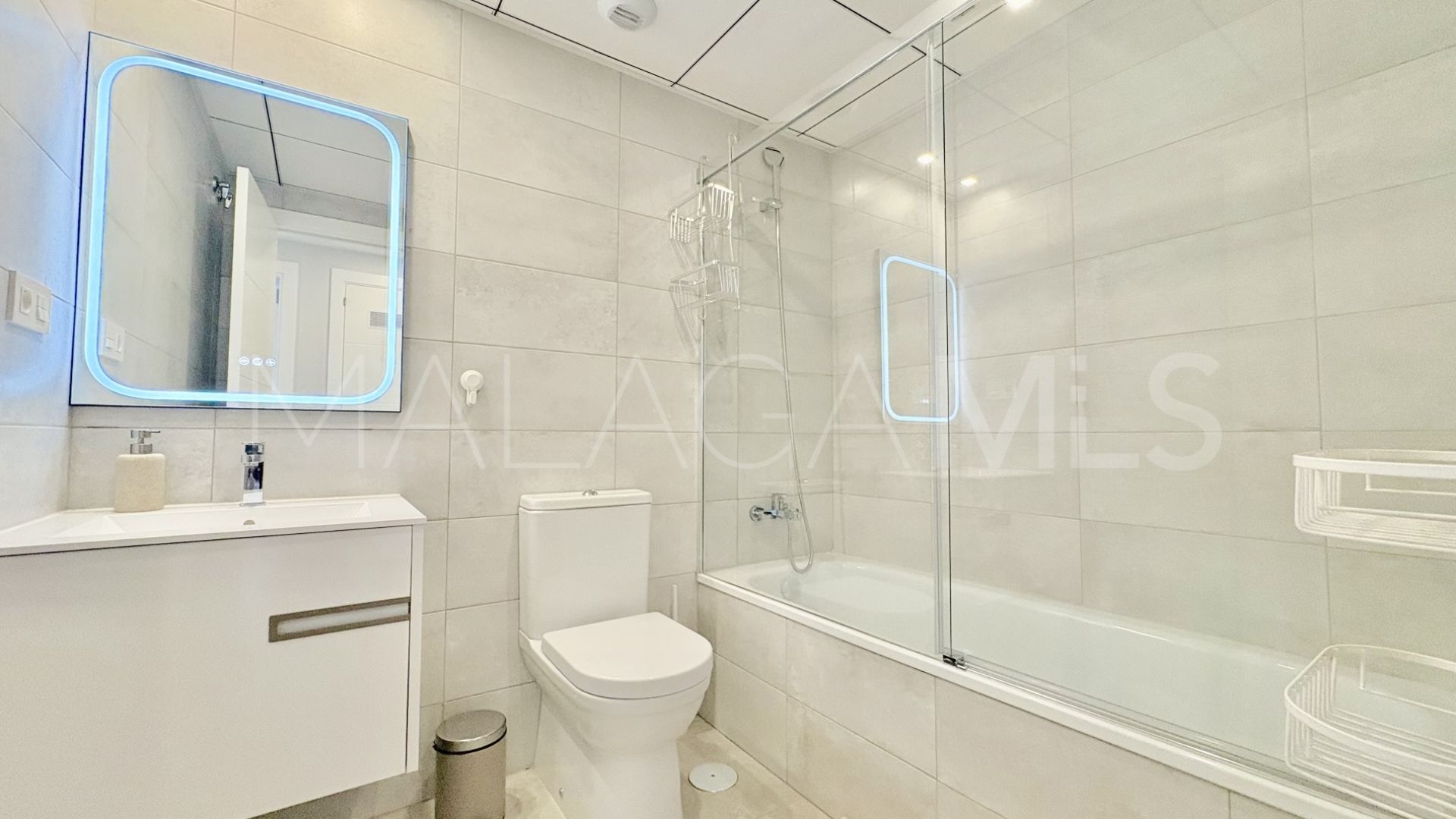 For sale ground floor apartment in El Chaparral