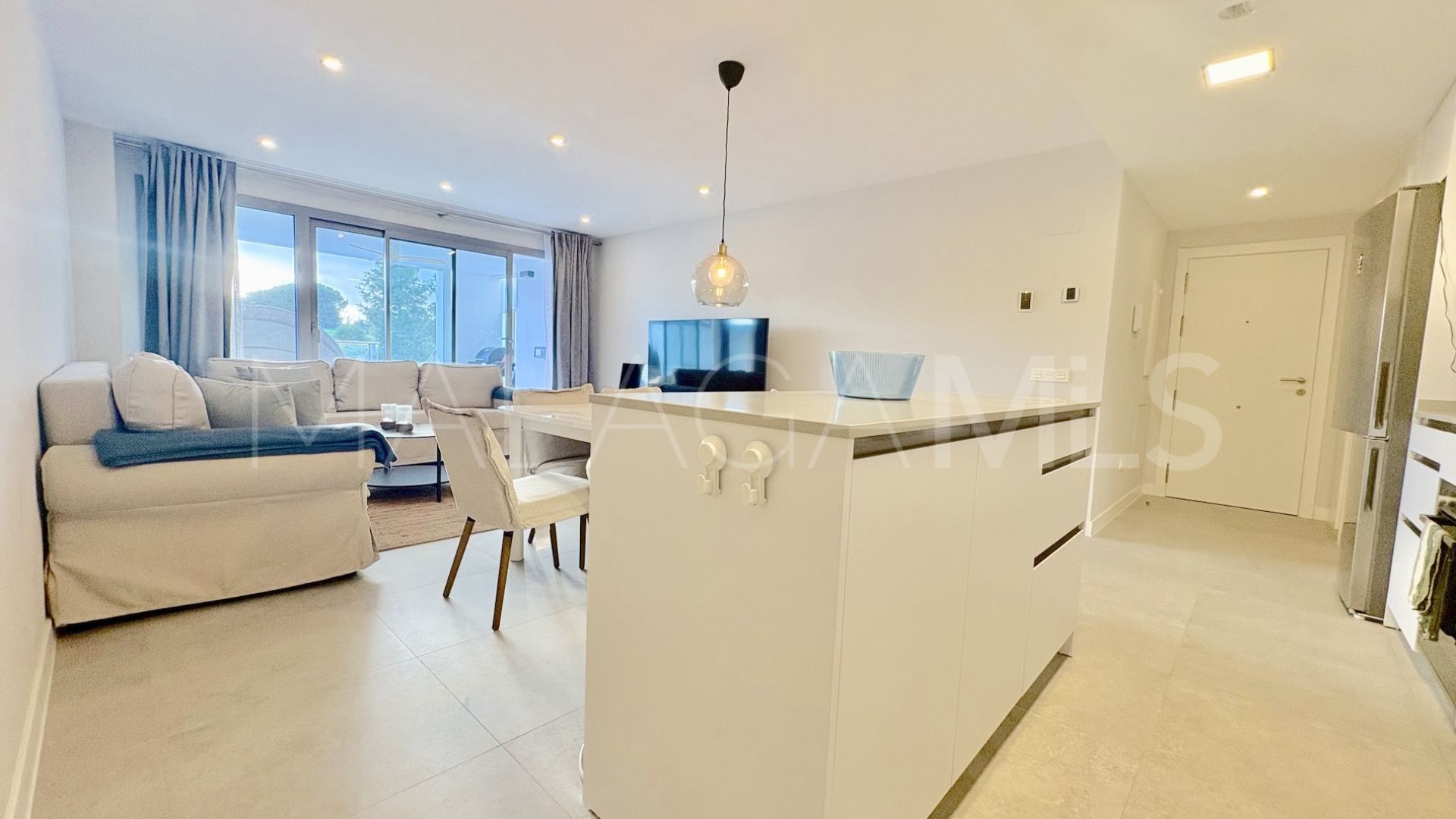 For sale ground floor apartment in El Chaparral