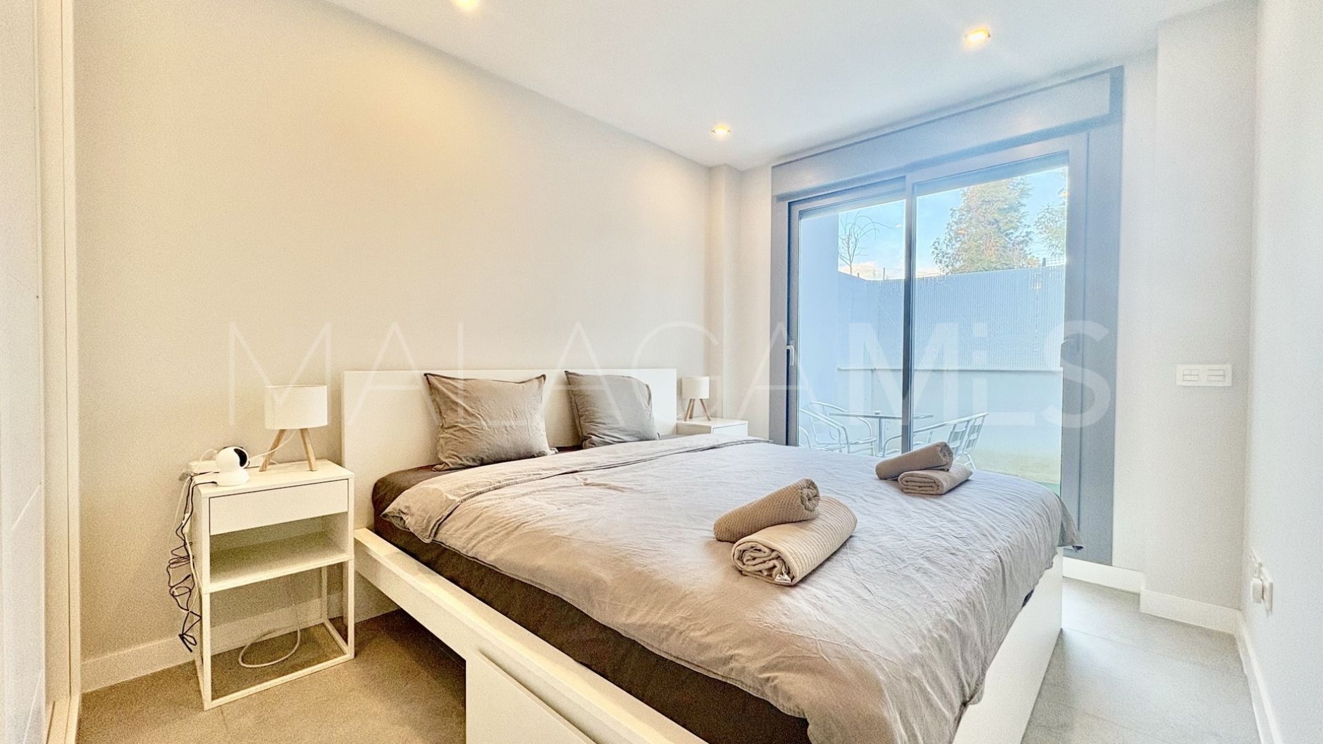 For sale ground floor apartment in El Chaparral