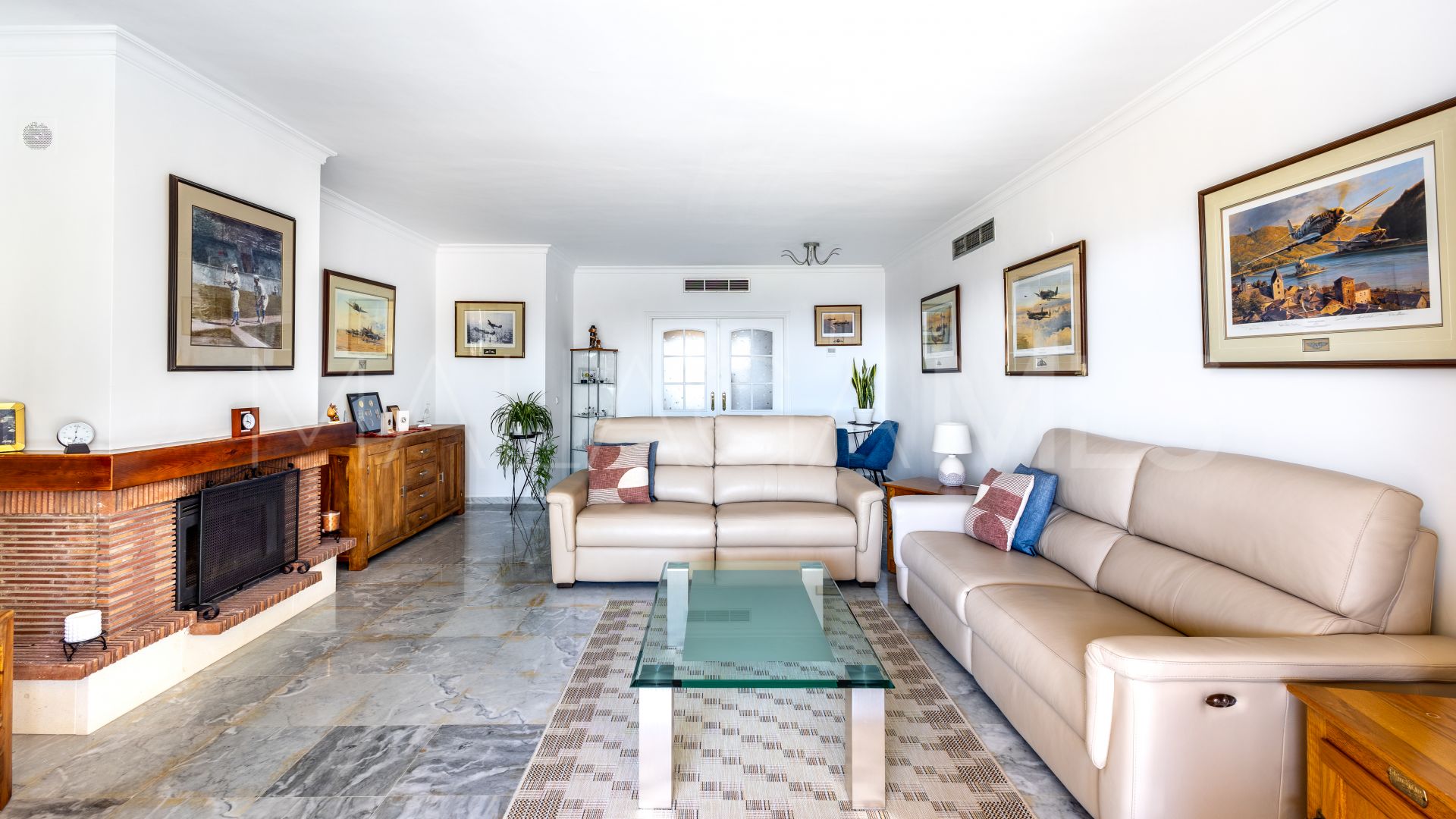 For sale apartment in Alhaurin Golf with 3 bedrooms