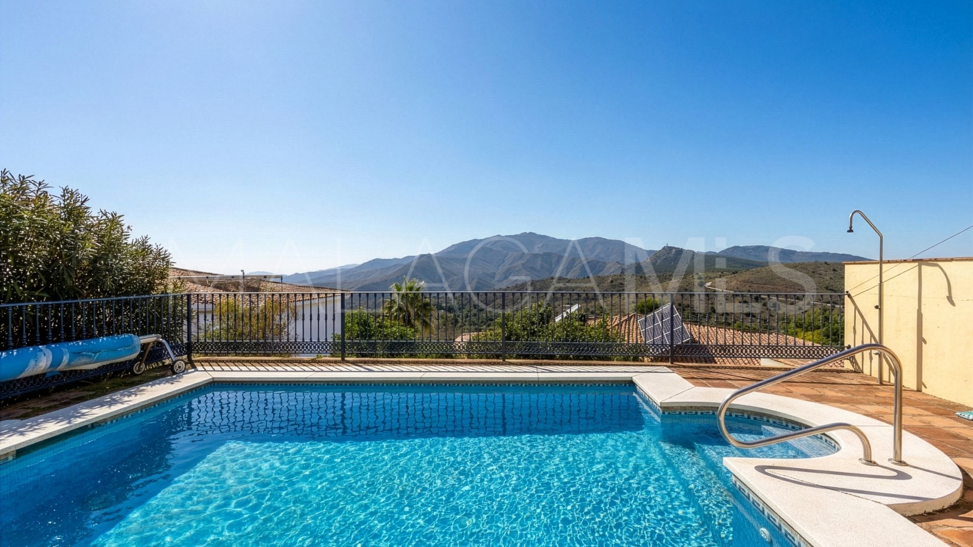 Semi detached house for sale in Alhaurin Golf