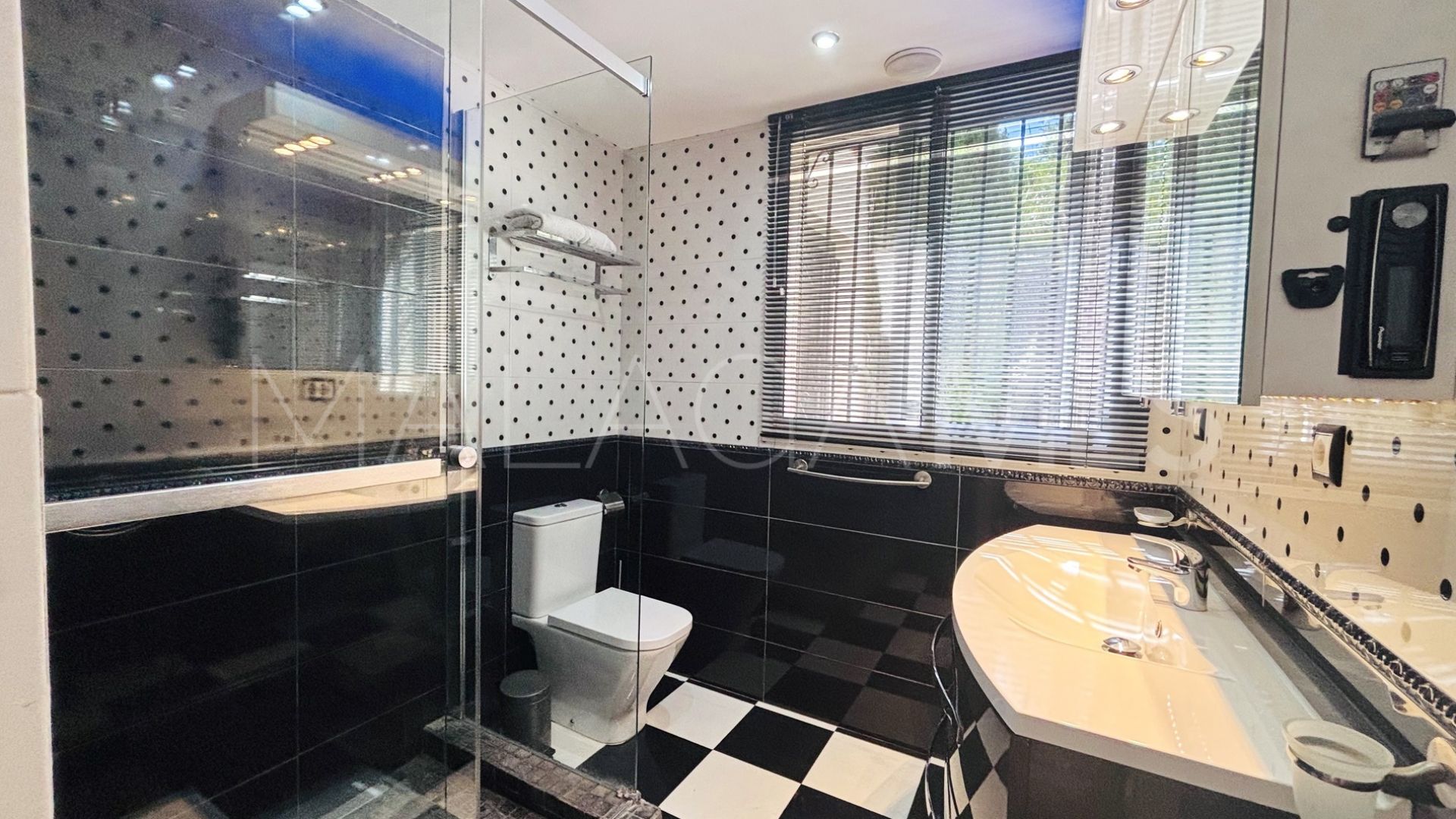 For sale house in Artola