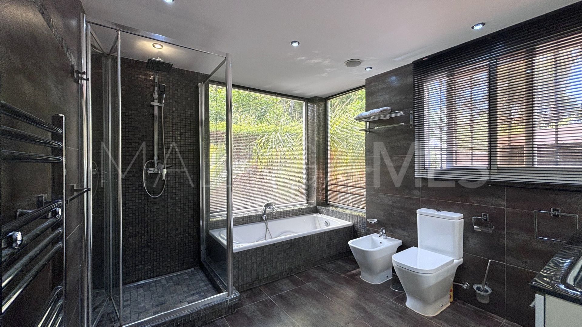 For sale house in Artola