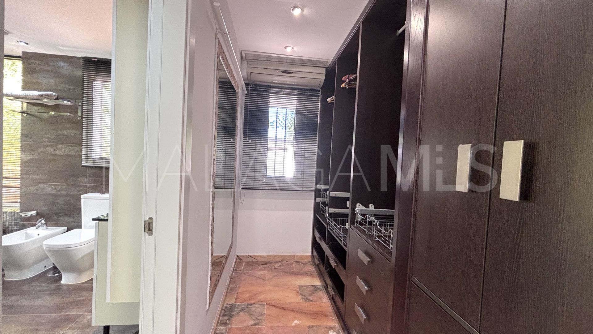 For sale house in Artola