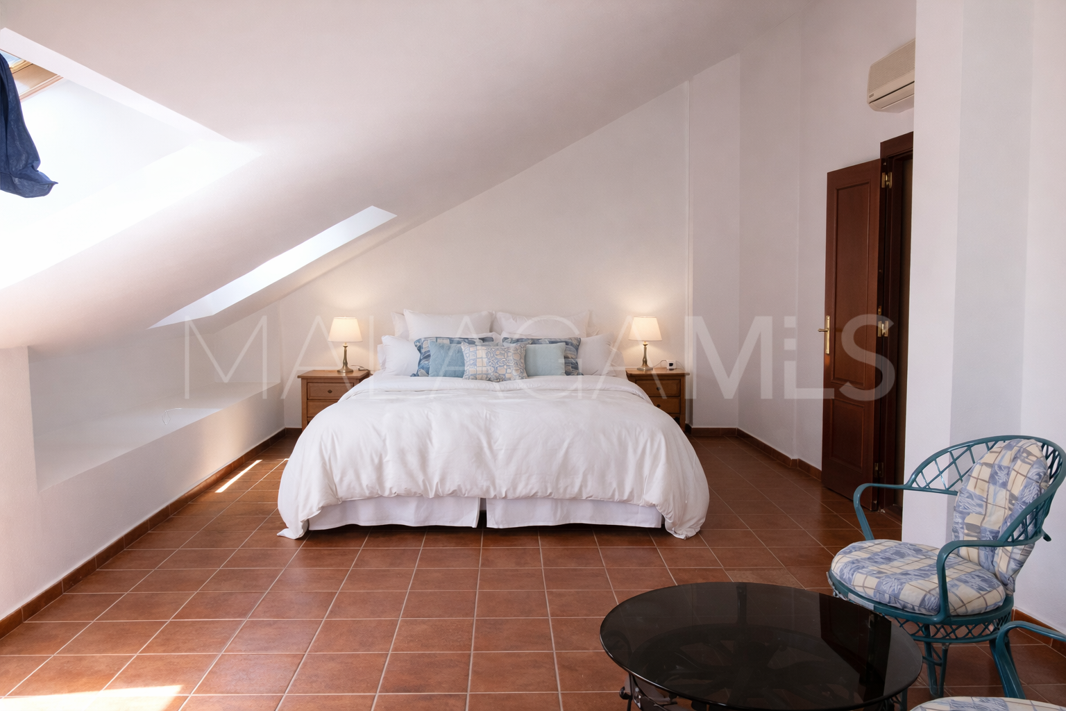 Pareado with 6 bedrooms for sale in San Pedro de Alcantara