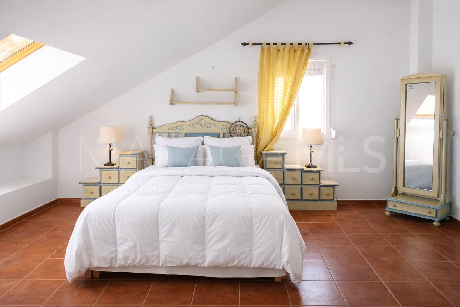 Pareado with 6 bedrooms for sale in San Pedro de Alcantara