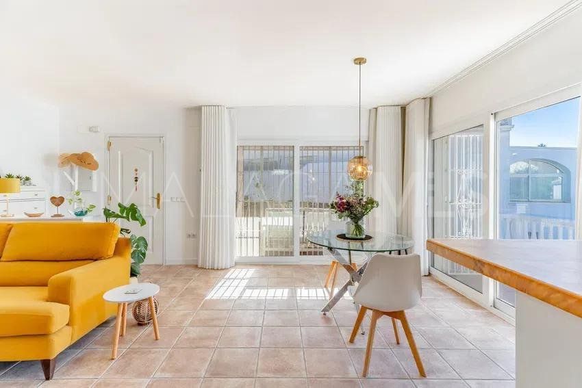 For sale 4 bedrooms house in El Faro de Calaburras