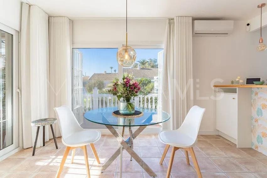 For sale 4 bedrooms house in El Faro de Calaburras