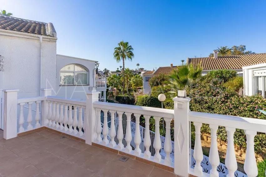 For sale 4 bedrooms house in El Faro de Calaburras