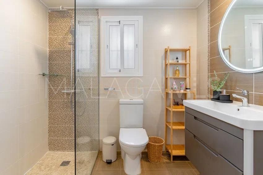 For sale 4 bedrooms house in El Faro de Calaburras