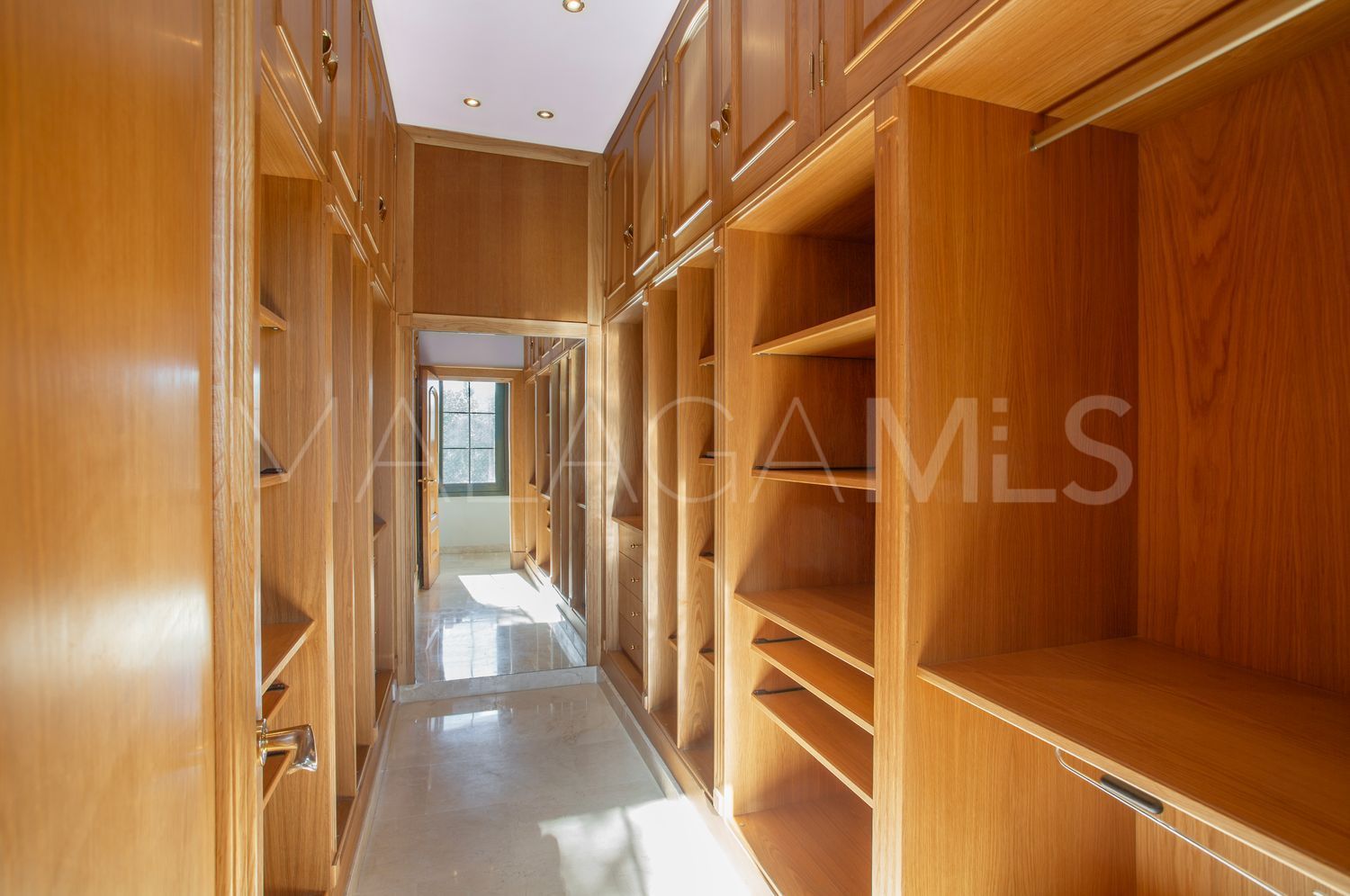 Villa for sale in Mijas Golf with 5 bedrooms