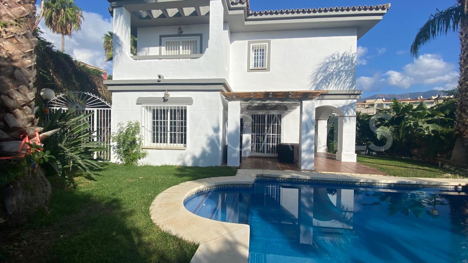 Villa for sale in Mijas Golf