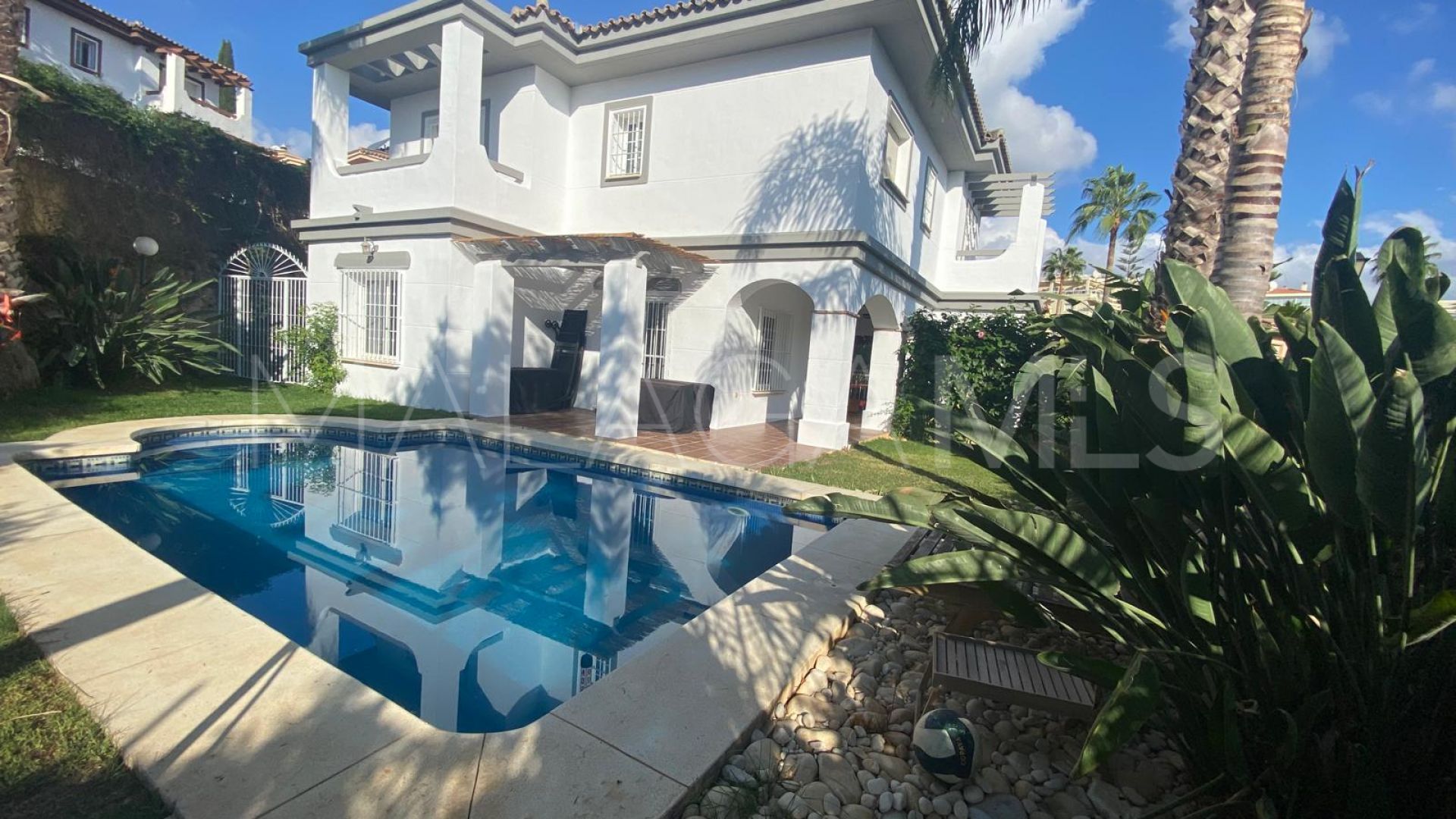 Villa for sale in Mijas Golf