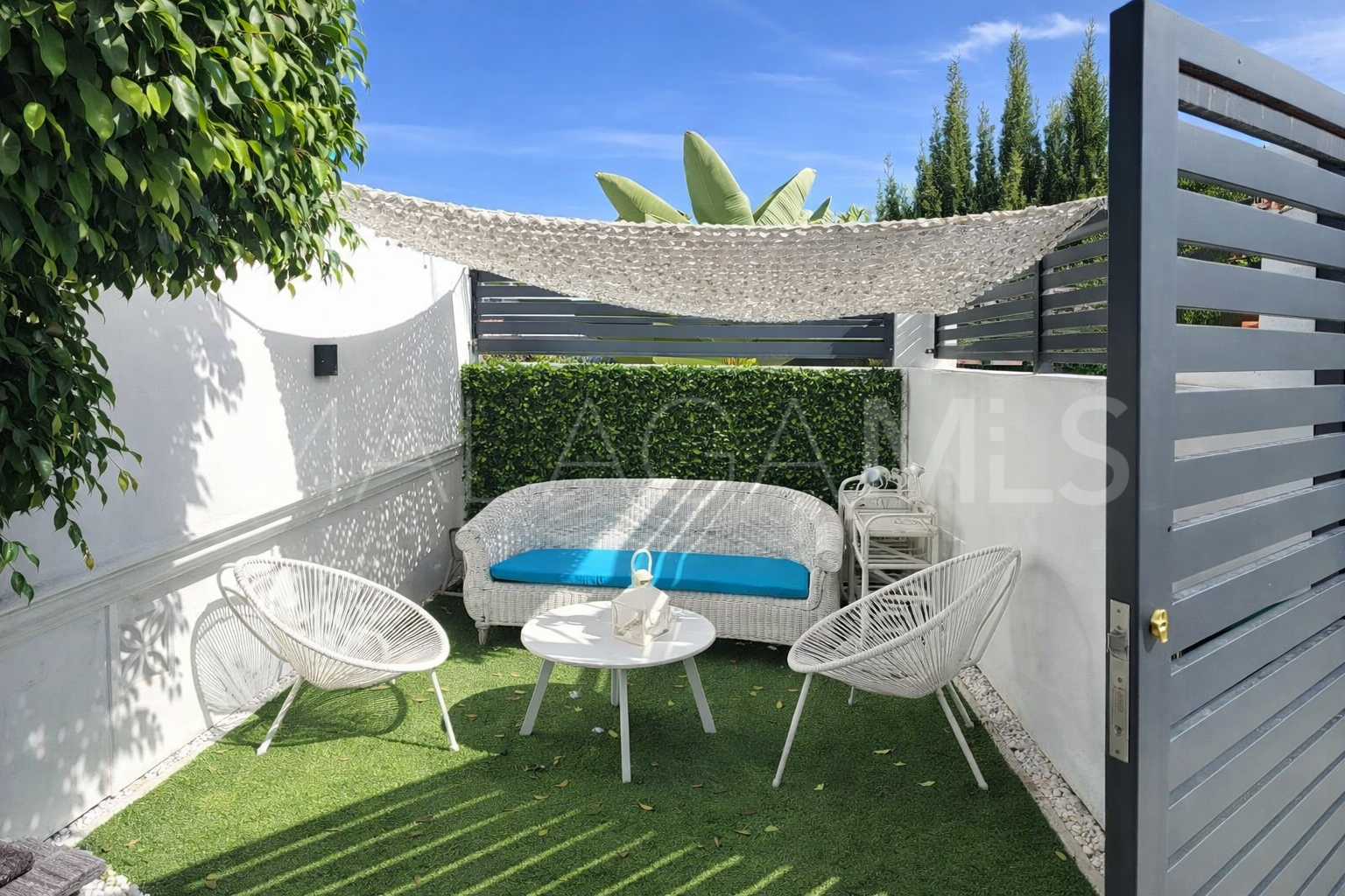 For sale town house in Artola