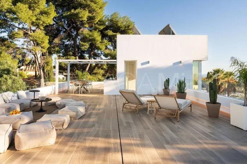 Villa for sale in La Campana