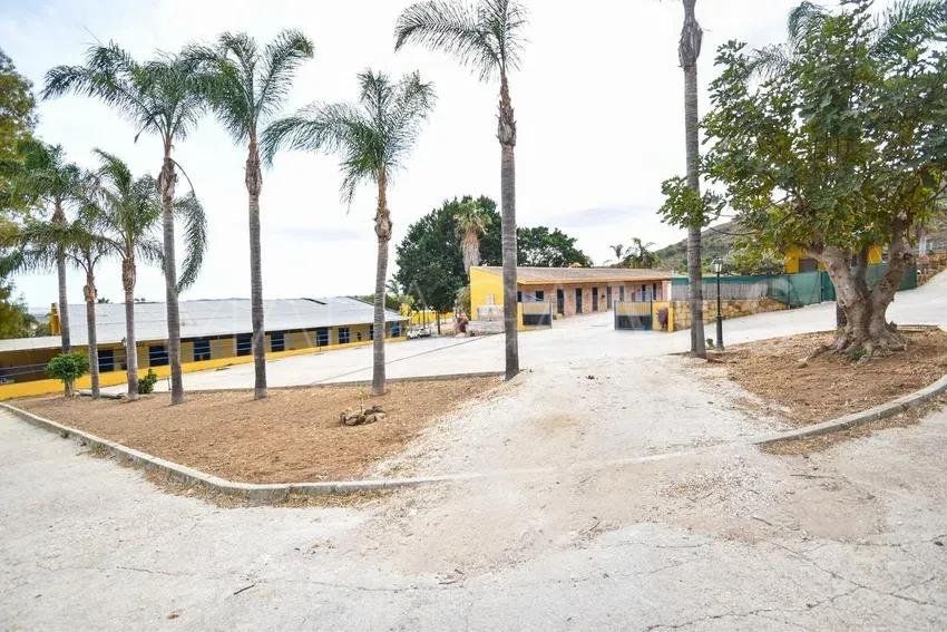 Finca for sale in La Cala Golf Resort with 6 bedrooms