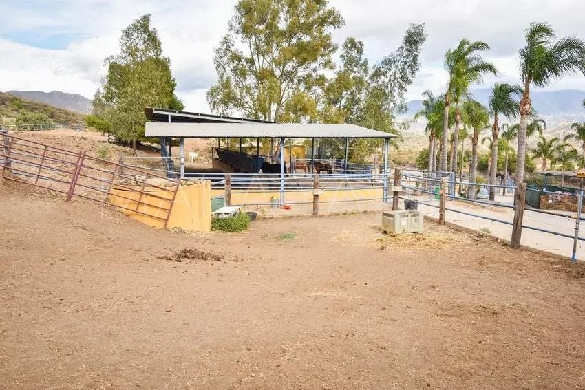 Finca for sale in La Cala Golf Resort with 6 bedrooms