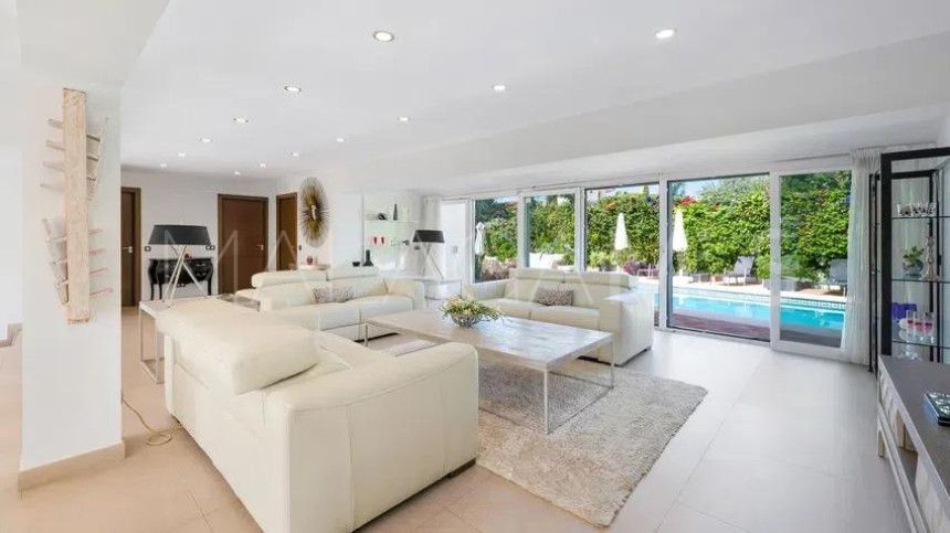 Villa de 8 bedrooms for sale in Linda Vista Baja