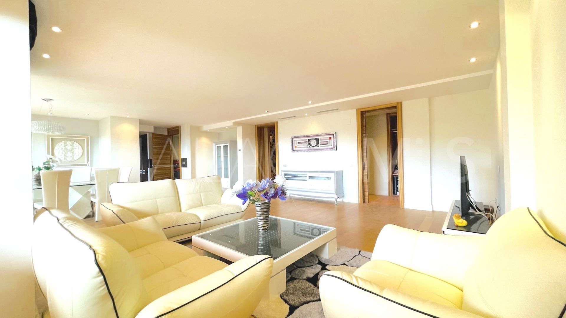 Se vende apartamento in Calanova Golf with 3 bedrooms