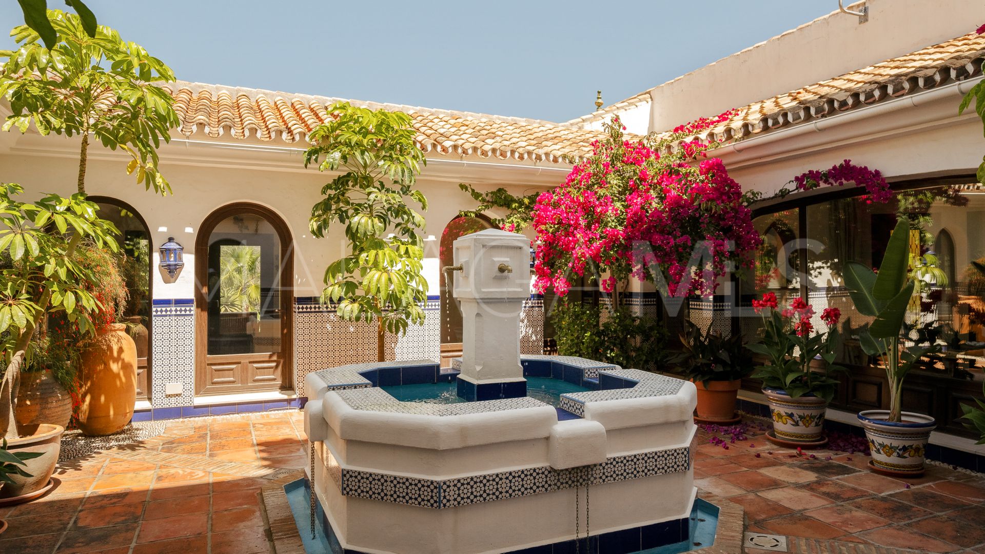 Villa for sale in Istan