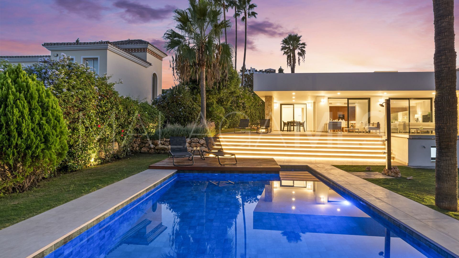 Villa for sale in Guadalmina Alta