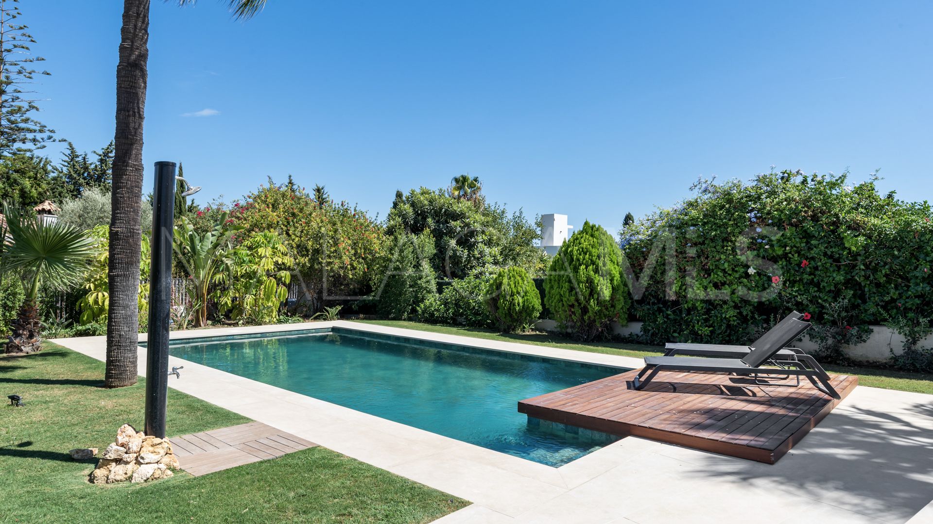 Villa for sale in Guadalmina Alta