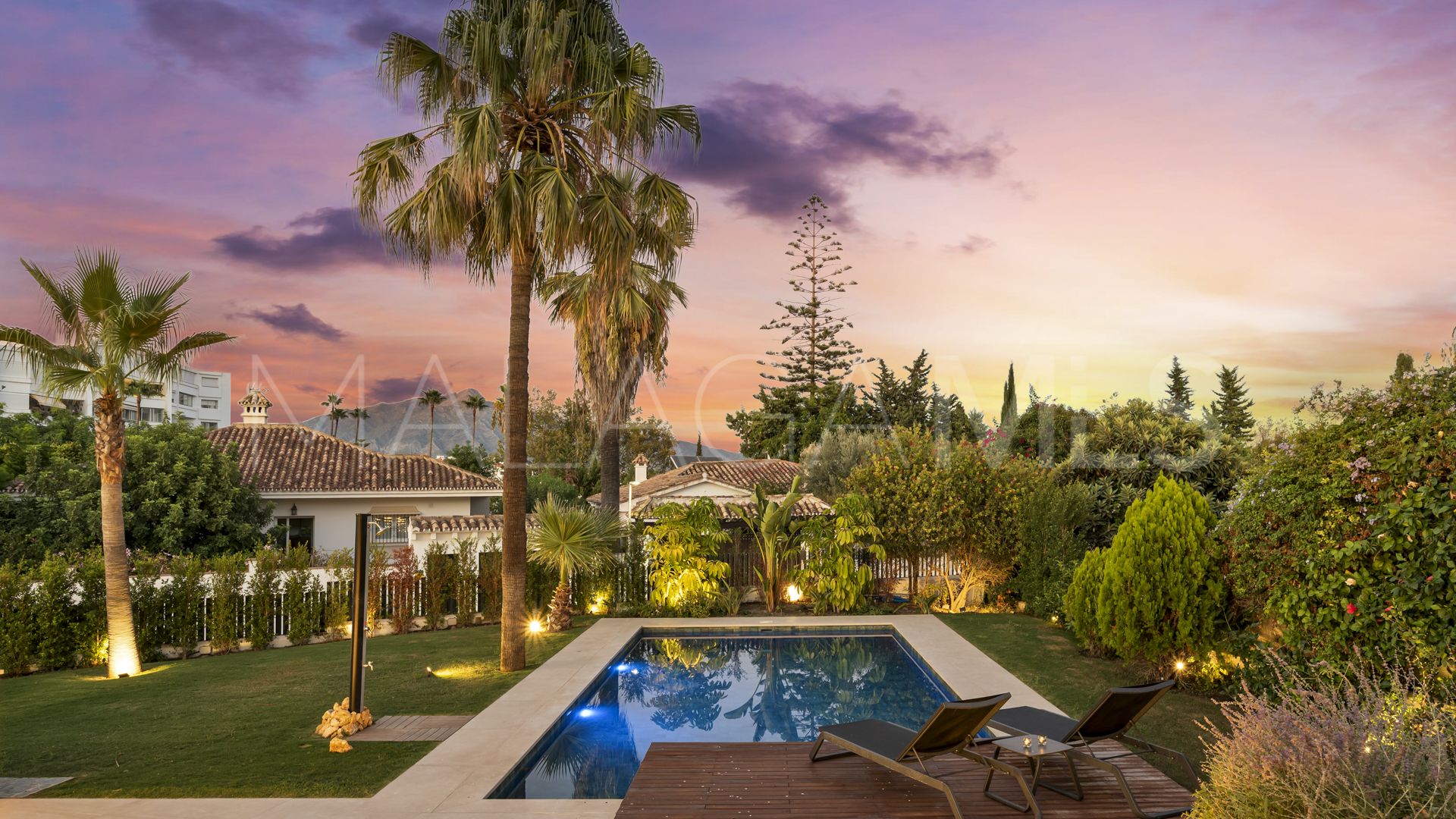 Villa for sale in Guadalmina Alta