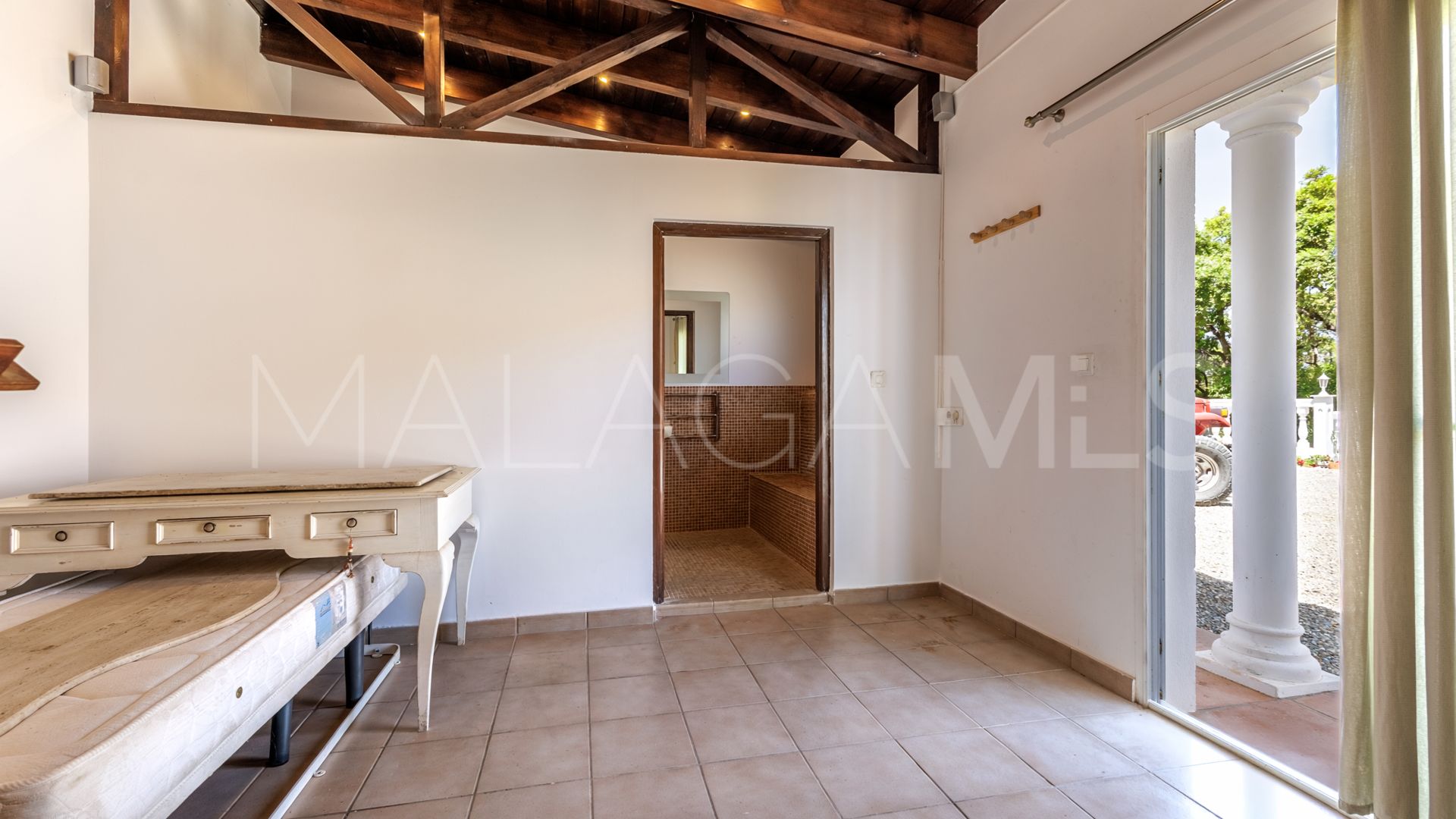 Villa for sale in Coin