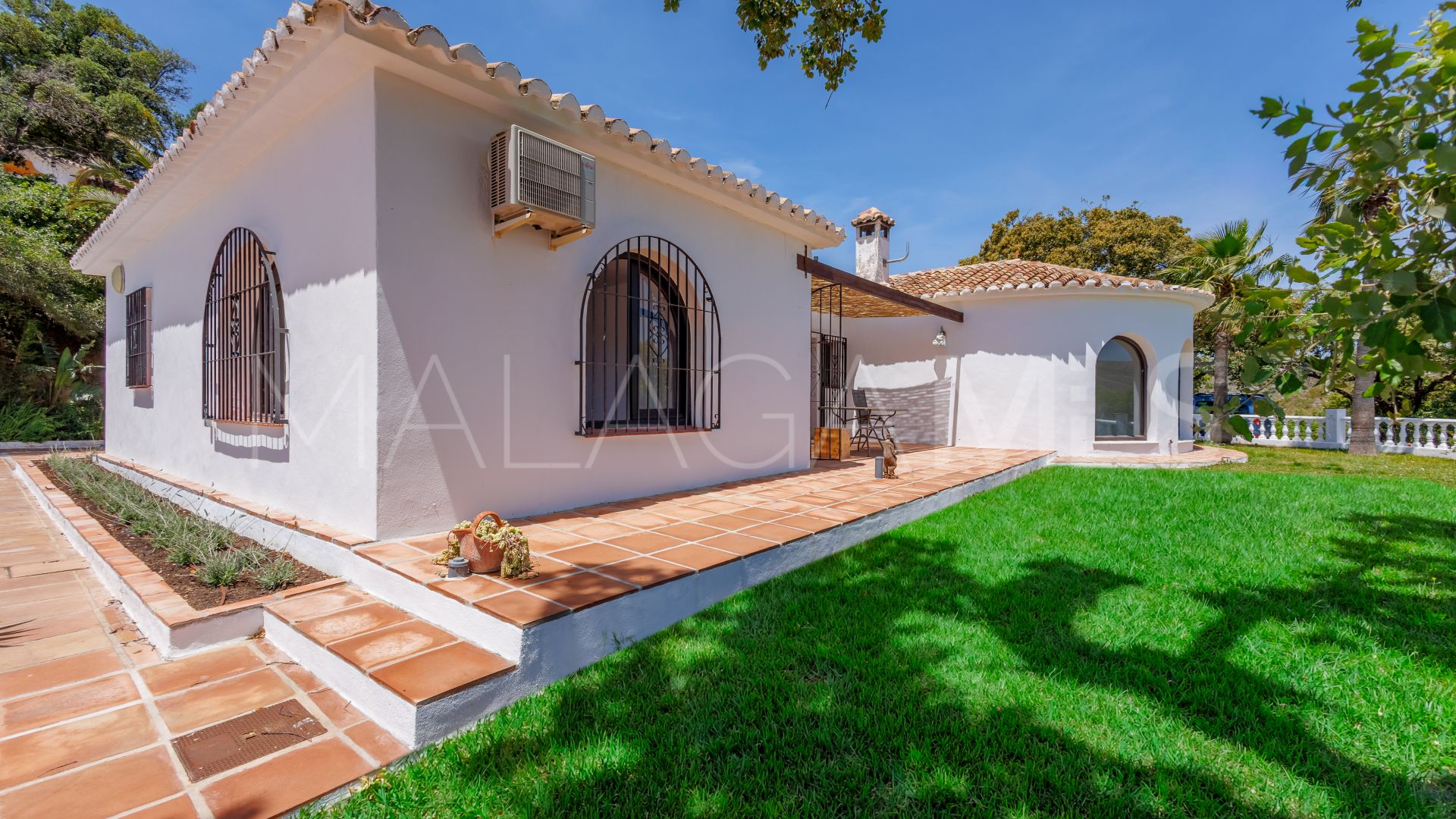 Villa for sale in Coin