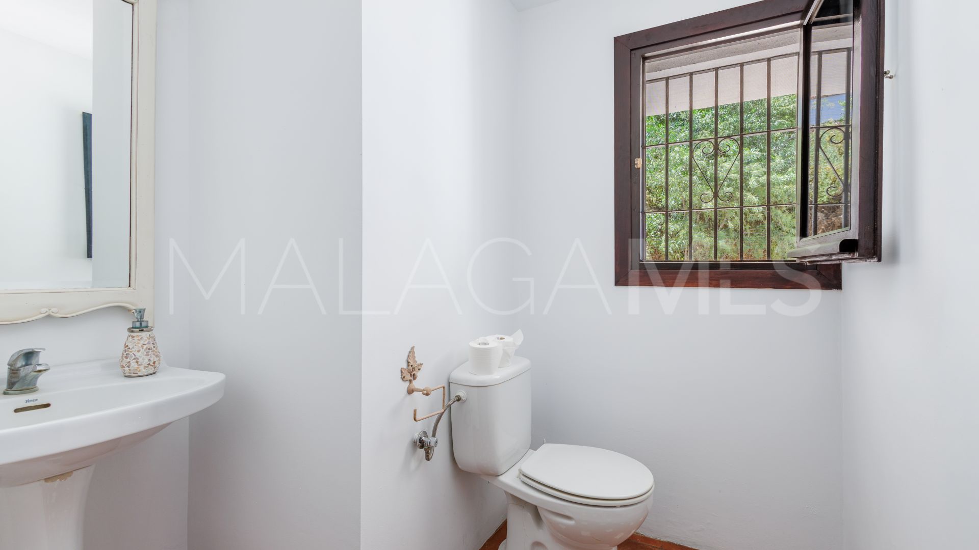 Villa for sale in Coin