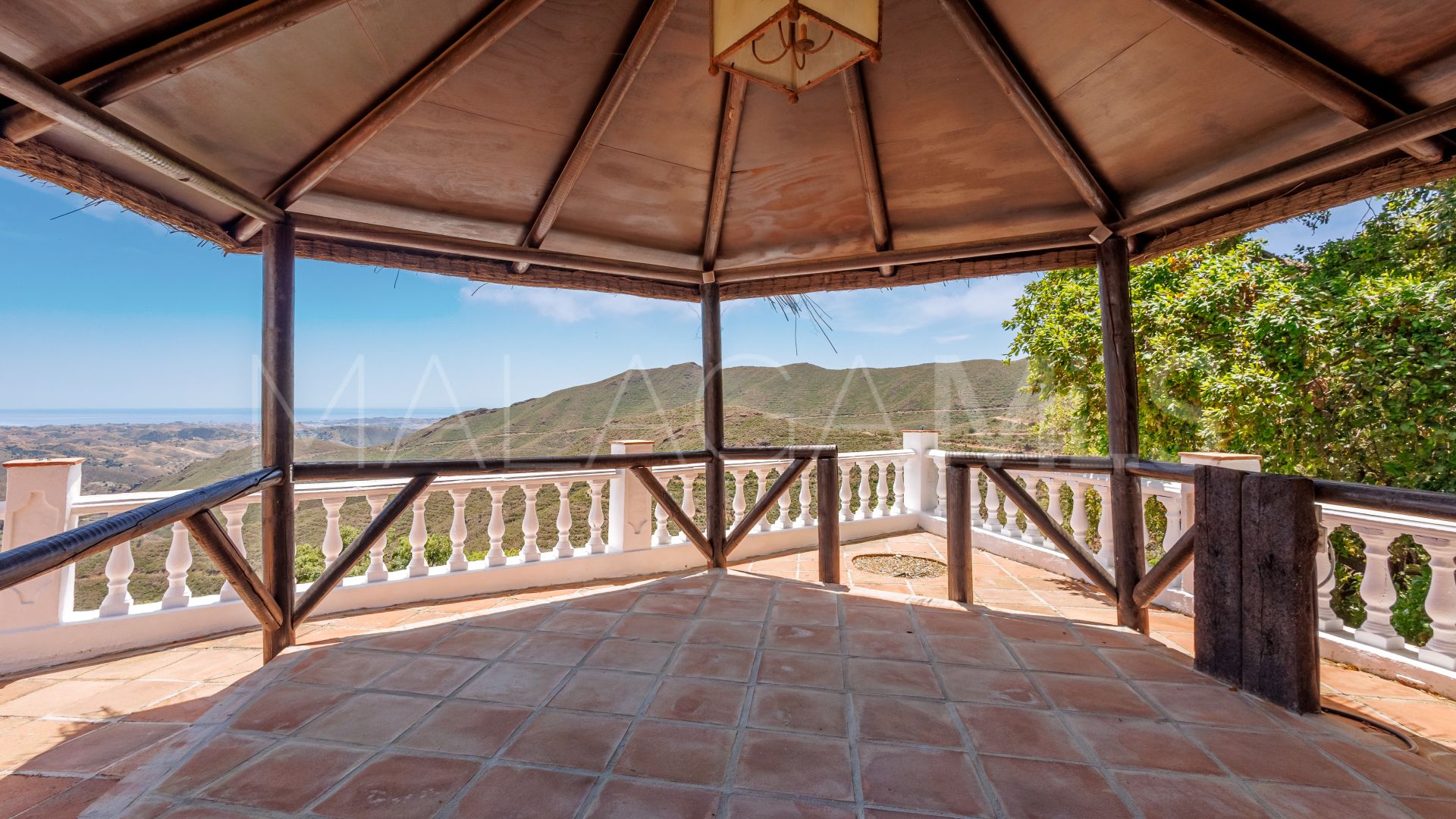 Villa for sale in Coin