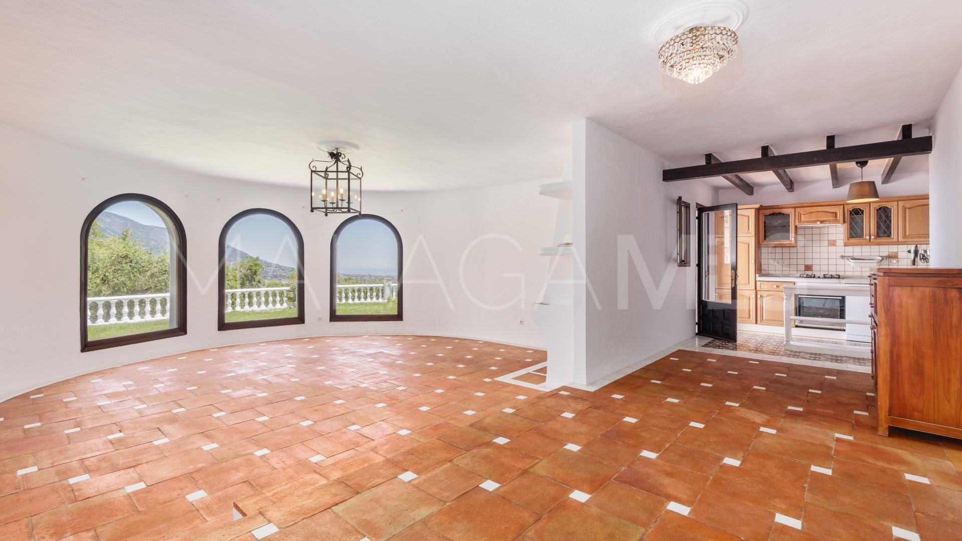 Villa for sale in Coin