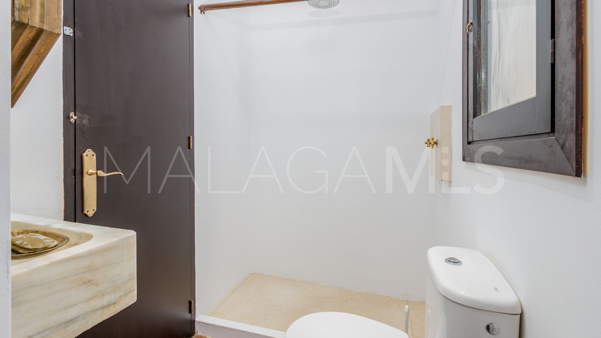 Villa for sale in Coin